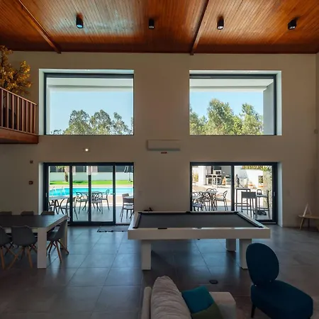 Lady Laura Гостевой дом Фигейра-да-Фош