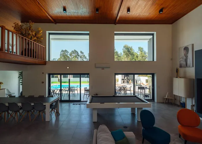 Lady Laura Гостевой дом Фигейра-да-Фош