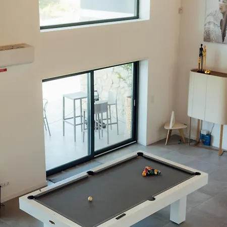 Lady Laura Guest house